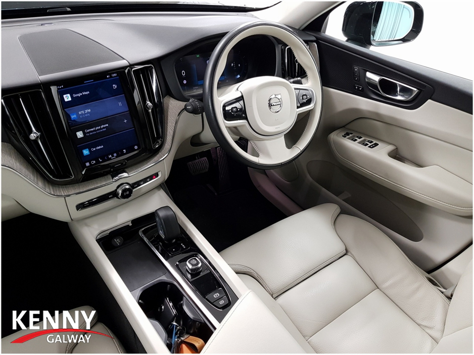 2022 Volvo XC60 2L Diesel For Sale Images