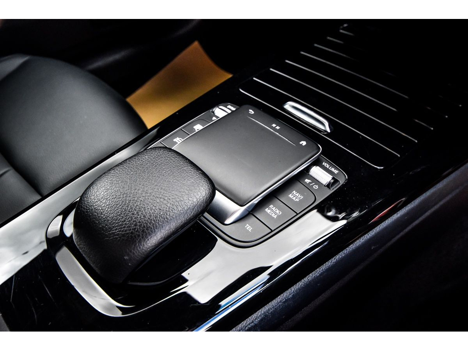Mercedes-Benz CLA Class 200d Progressive Auto — thumbnail 13