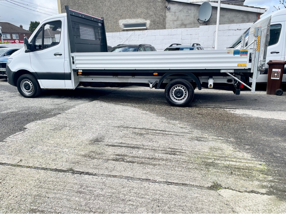 2022 Mercedes-Benz Sprinter 2L Diesel For Sale Images