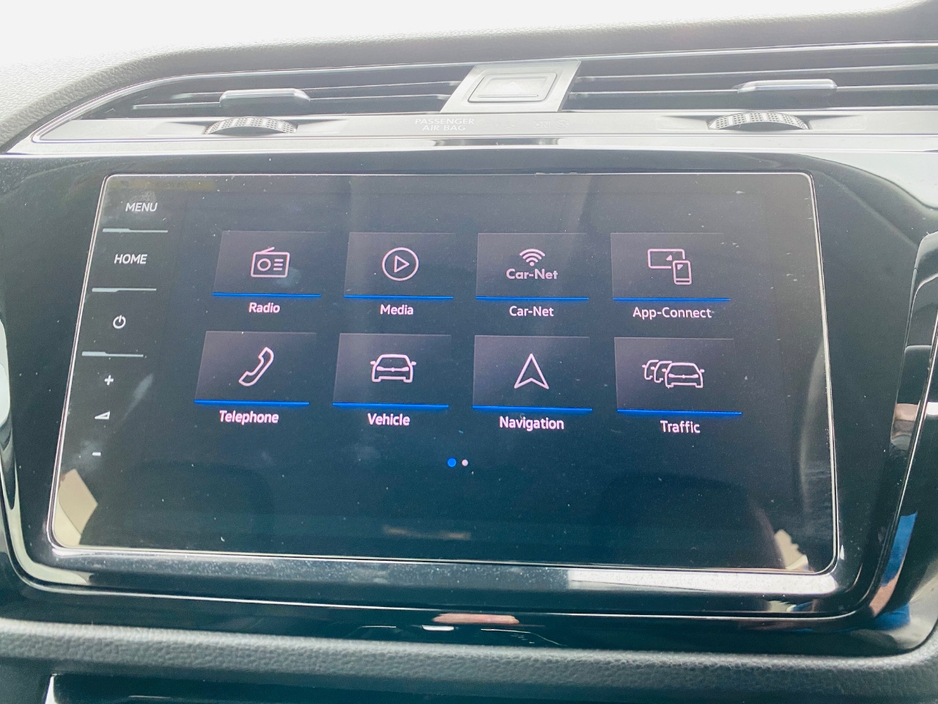 2021 Volkswagen Touran 2L Diesel For Sale Images