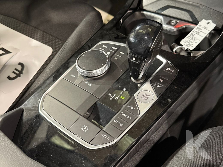 BMW 1 Series 1.5 AUTOMATIC - NEW MODEL - PLAY EDITION - CRUISE CONTROL - DIGITAL DASH REAR CAMERA/PARKING RADAR — thumbnail 14