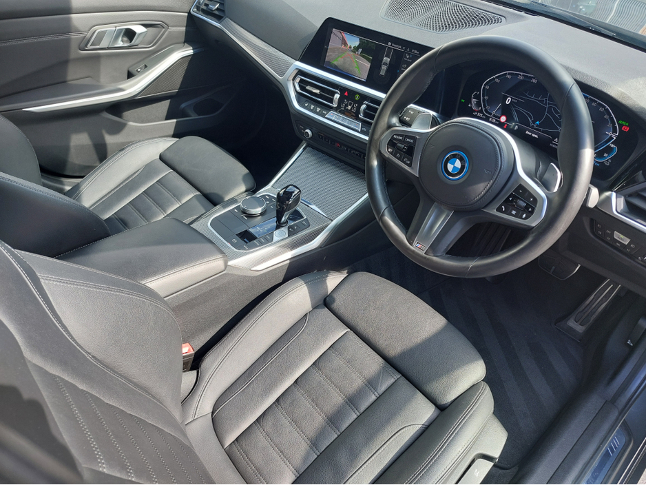 2022 BMW 3 Series 2.0L Petrol Plug-in Hybrid For Sale Images