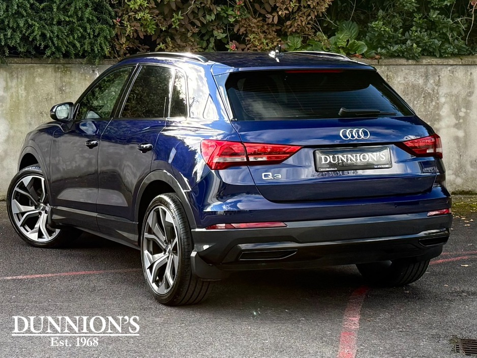 2025 Audi Q3 1.5L Petrol For Sale Images