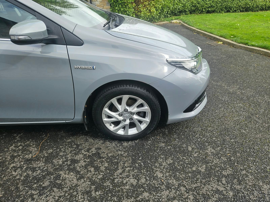 2018 Toyota Auris 1.8L Petrol Hybrid For Sale Images