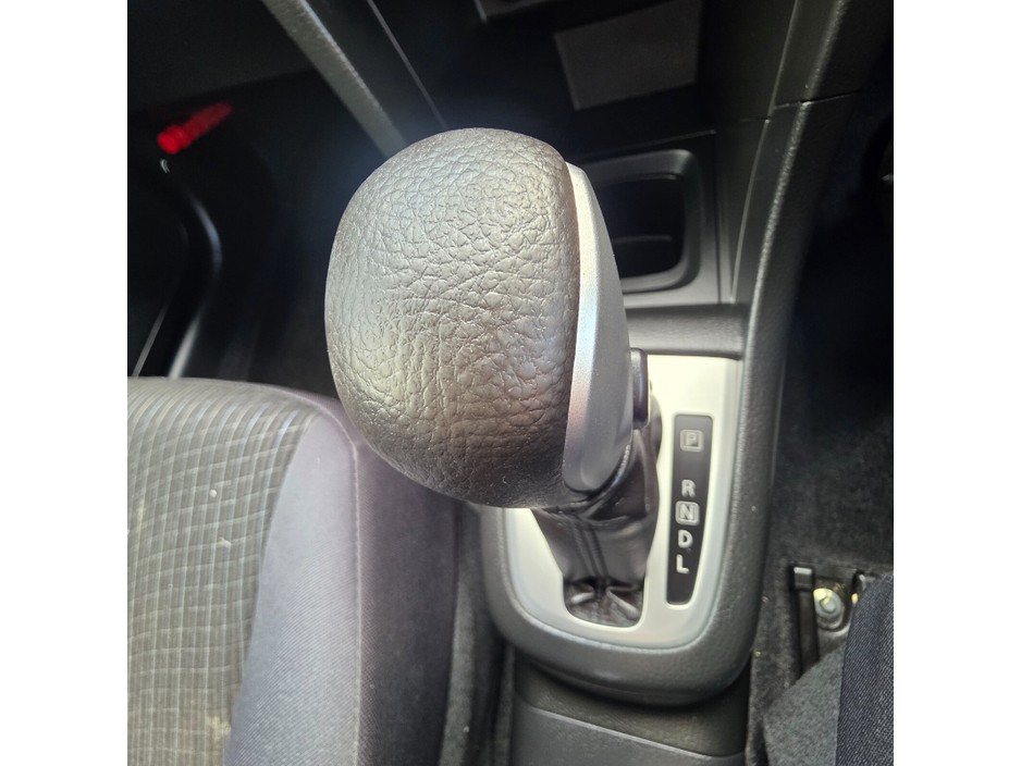 Suzuki Swift 1.2 GL — thumbnail 25
