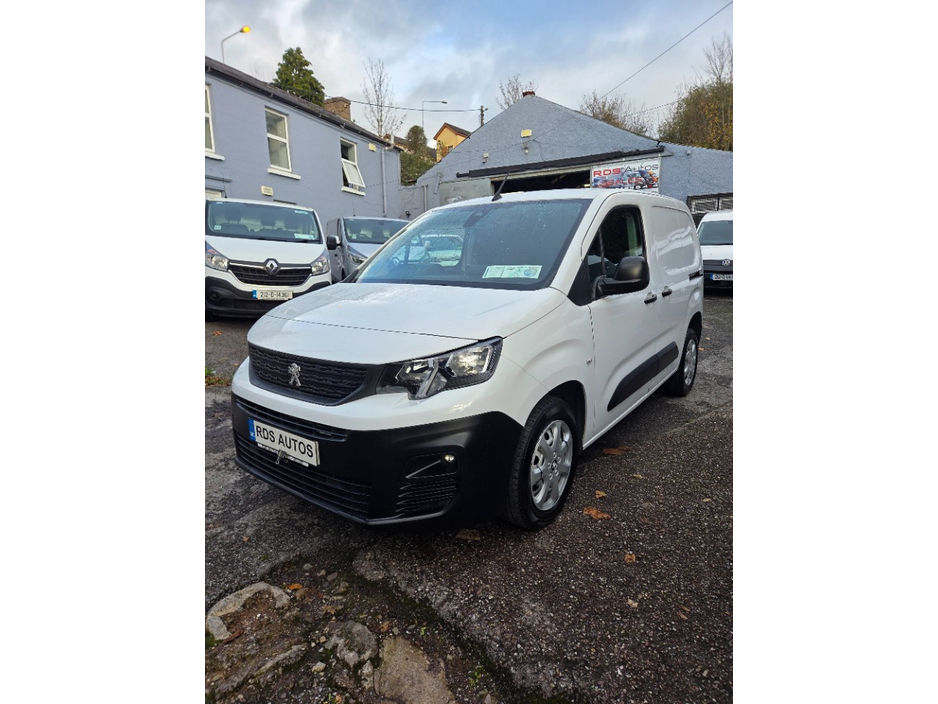 2023 Peugeot Partner 1.5L Diesel For Sale Images