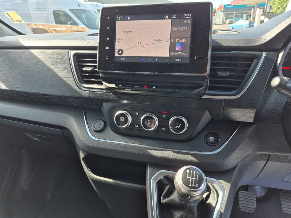2023 Renault Trafic 2L Diesel For Sale Images