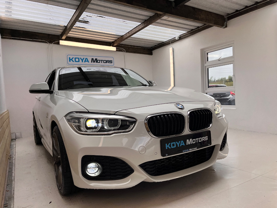 BMW 1 Series 118D 2.0 DIESEL M-SPORT PRO PLUS M-PERFORMANCE AUTOMATIC // M3 CS ALLOY PACKAGE INCLUDED // ALPINE WHITE METALLIC // LED MATRIX LIGHTING // LANE DEPARTURE ASSIST // PRO MEDIA PACK // CRUISE CONTROL — thumbnail 8