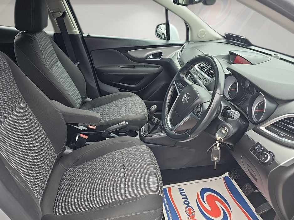 Opel Mokka SC 1.6 CDTI ** TINY MILEAGE IRISH CAR ** 2 KEYS ** BEST AVAILABLE ** — thumbnail 12
