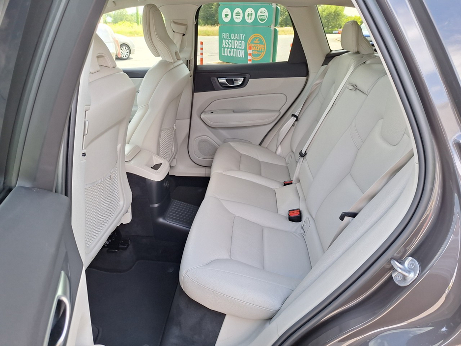 2023 Volvo XC60 2L Petrol Plug-in Hybrid For Sale Images