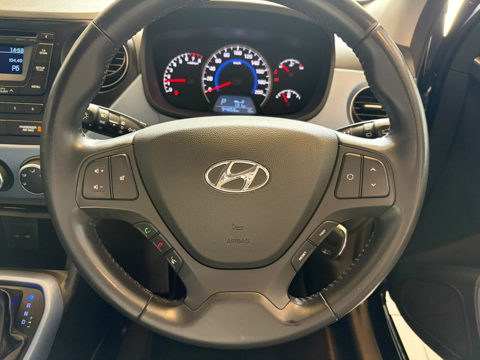 Hyundai i10 1.0 Deluxe Auto 4DR. Irish Car, NCT & TAX, 2Keys, Bluetooth, MFSW, Air Conditioning, Irish Radio, Alloy Wheels, Folding Rear Seats, Luggage Cover, USB/AUX and more. — thumbnail 21