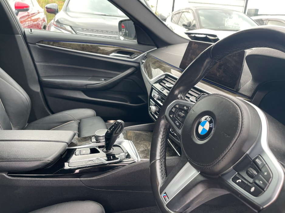2020 BMW 5 Series 2L Petrol Plug-in Hybrid For Sale Images
