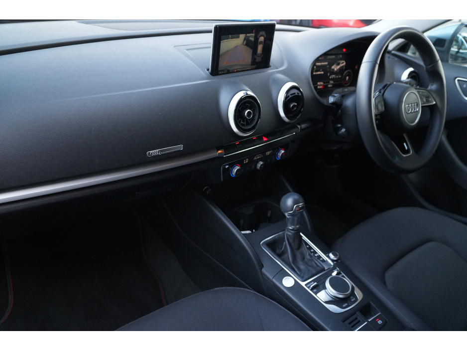 Audi A3 1.4 TSI SPECIAL EDITION 5DR HATCHBACK  AUTO  //  STUNNING CAR // BUY WITH CONFIDENCE AA AND SIMI APPROVED DEALER 2026 // FINANCE ARRANGED // ALL TRADE INS WELCOME // WELL WORTH VIEWING // — thumbnail 18