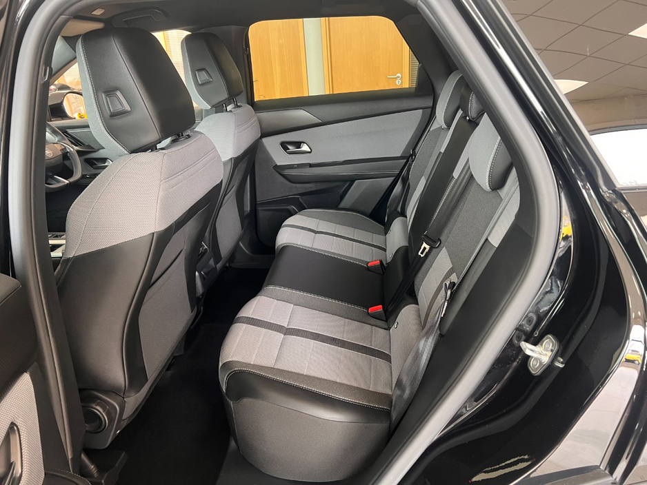 2025 Opel Grandland 1.2L Petrol Hybrid For Sale Images