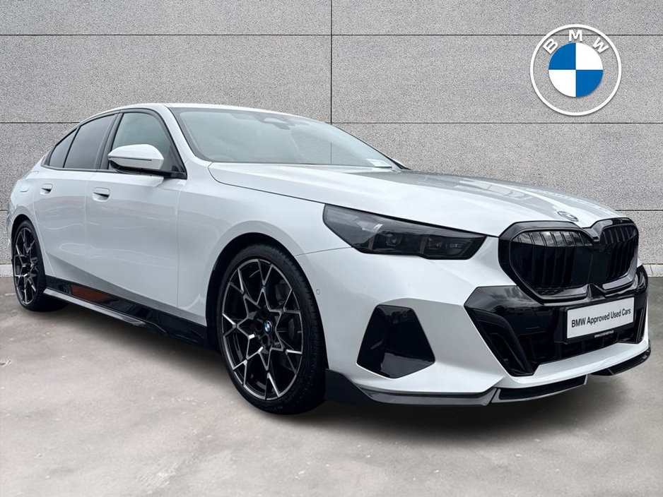 2026 BMW 5 Series 2L Petrol Plug-in Hybrid For Sale Images