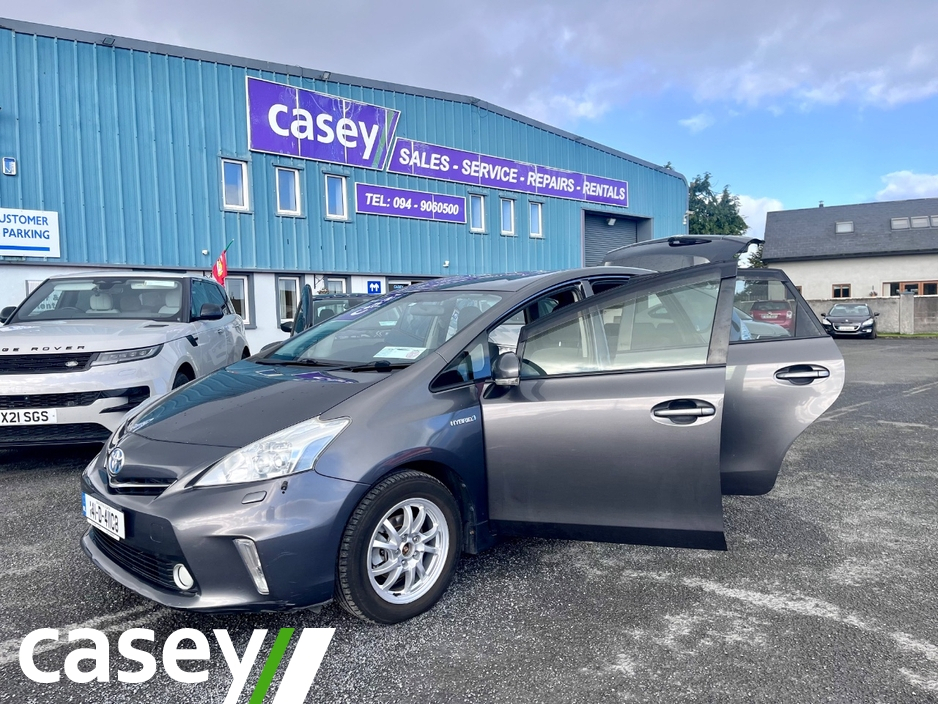 2014 Toyota Prius 1.8L Petrol Hybrid For Sale Images
