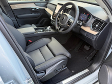 2025 Volvo XC90 2L Petrol Plug-in Hybrid For Sale Images