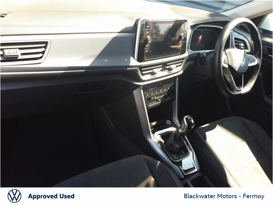 Volkswagen T-Roc 2.0TDI 116BHP STYLE PLUS — thumbnail 16