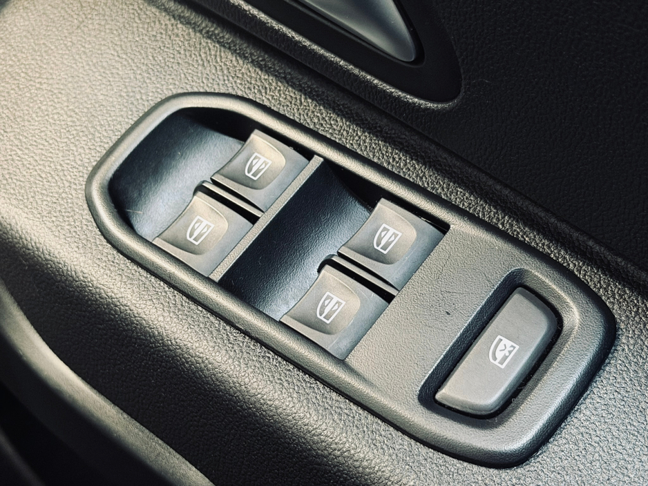 2023 Dacia Duster 1.5L Diesel For Sale Images