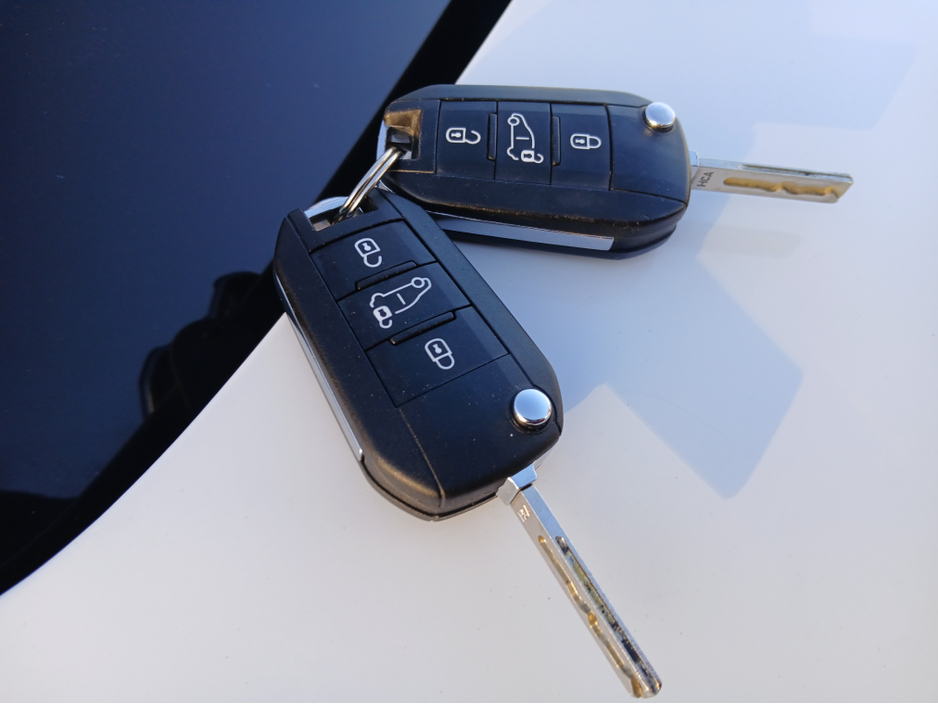 2023 Peugeot Partner 1.5L Diesel For Sale Images