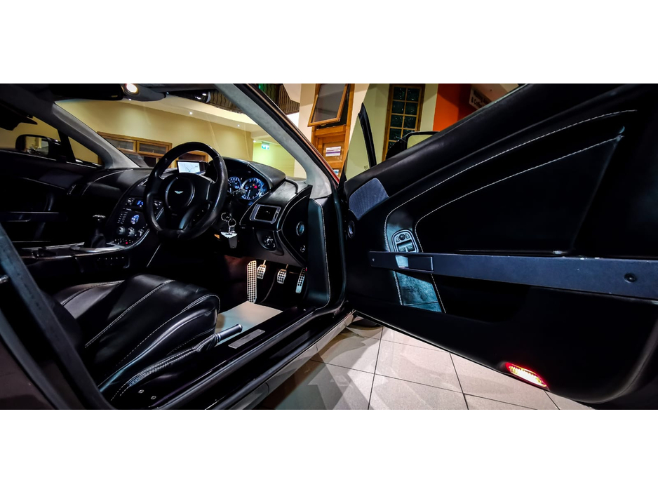 ASTON MARTIN Vantage ID:3434570
