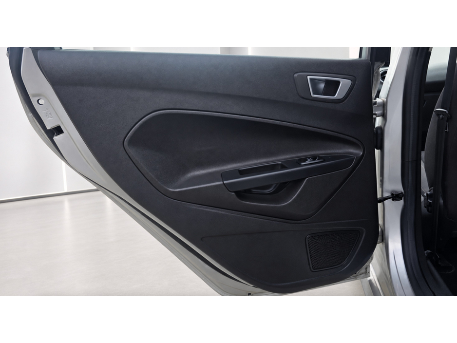 Ford Fiesta 2016 Ford Fiesta 1.0L  Auto *High Spec* — thumbnail 16