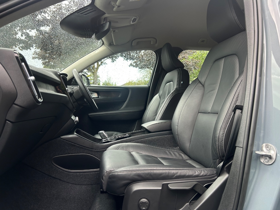 2023 Volvo XC40 1.5L Petrol Plug-in Hybrid For Sale Images