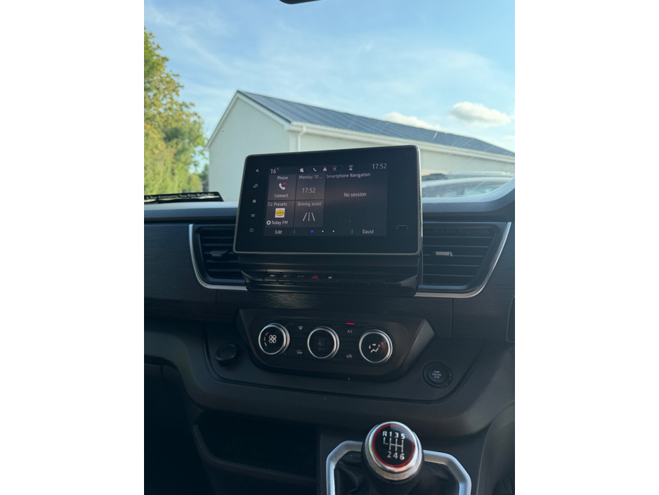 2023 Renault Trafic 2L Diesel For Sale Images
