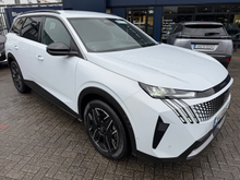 Peugeot 5008 1.2 MHEV 145bhp E-DCS6 Allure