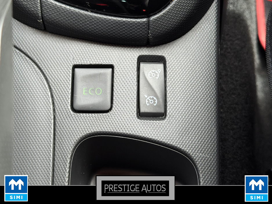 Renault Clio LUTICIA 1.2 PETROL AUTO ONLY 23000 KLM *CAR ID 70* — thumbnail 24
