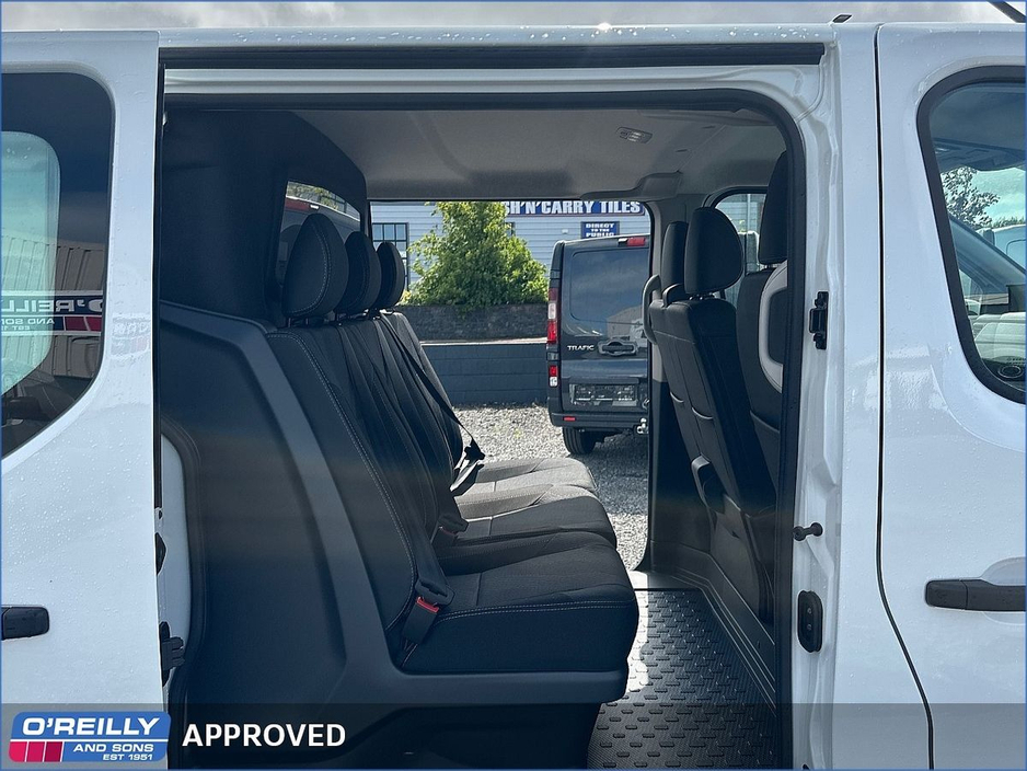 2025 Renault Trafic 2.0L Diesel For Sale Images