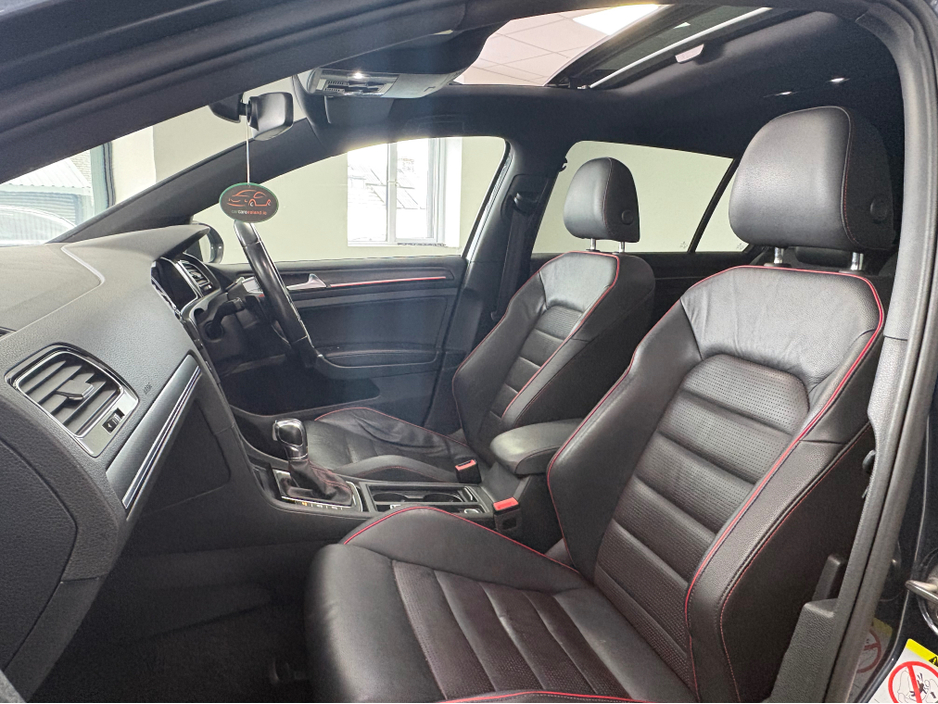 2019 Volkswagen Golf 2L Petrol For Sale Images