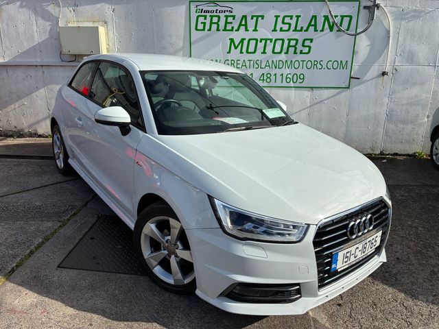 2015 AUDI A1 DBA-8XCHZ 5DR