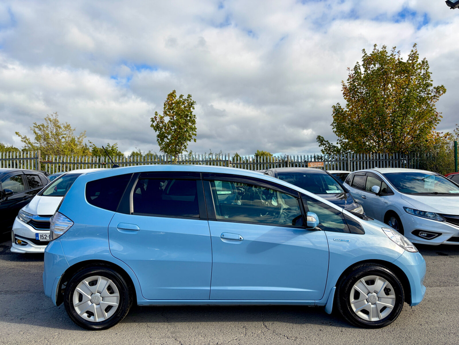 2013 Honda Fit 1.3L Petrol Hybrid For Sale Images