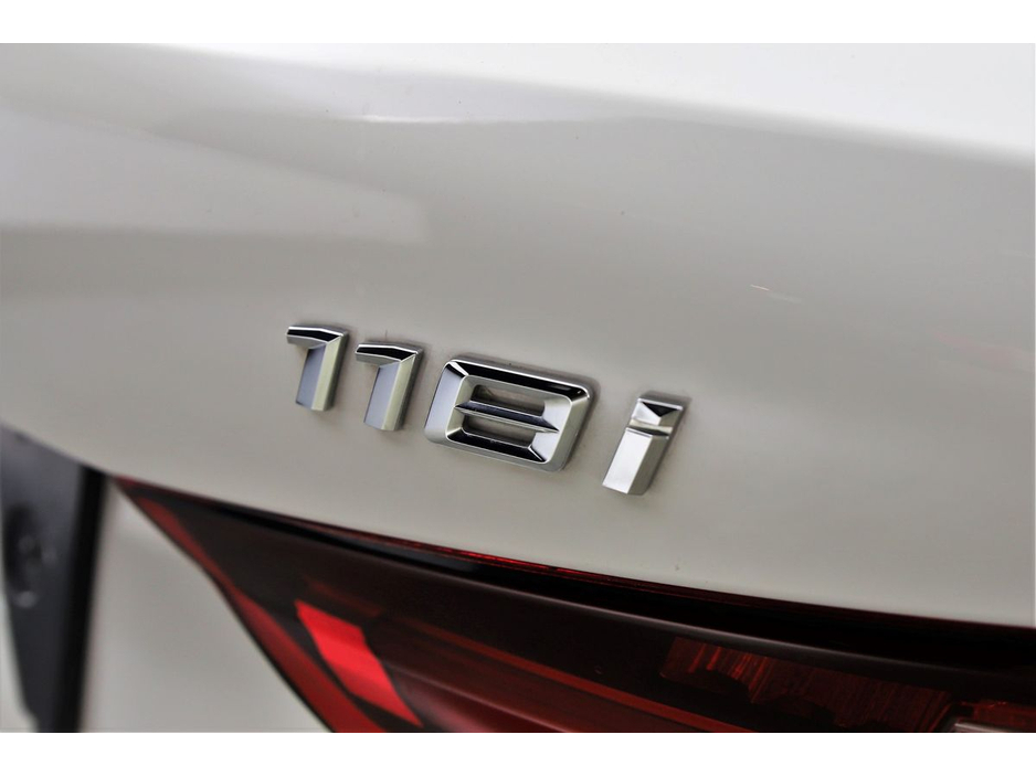 BMW 1 Series 118i AUTO *PARK SENSORS*REVERSE CAM — thumbnail 14