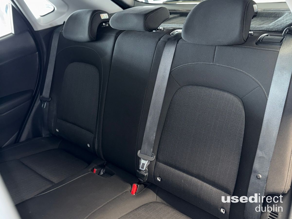 Hyundai Kona SE Connect T-GDi 120 MHEV 48v eClutch (iMT)Start/Stop — thumbnail 16