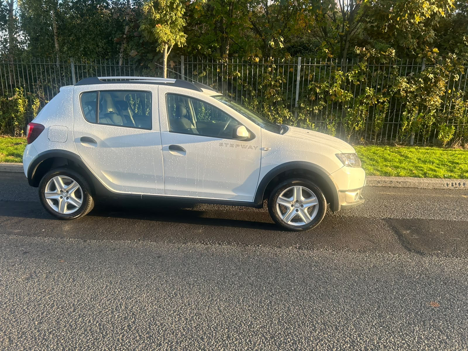 2015 Dacia Sandero 1.5L Diesel For Sale Images