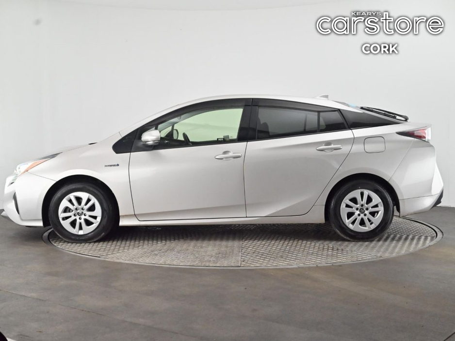Toyota Prius 1.8 Hybrid Auto — thumbnail 6