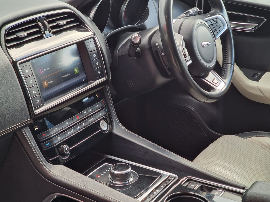 2017 Land Rover Range Rover Evoque 2L Diesel For Sale Images