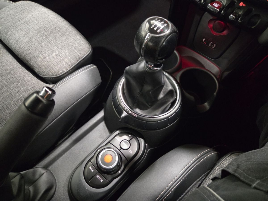 2016 MINI Convertible 2L Petrol For Sale Images