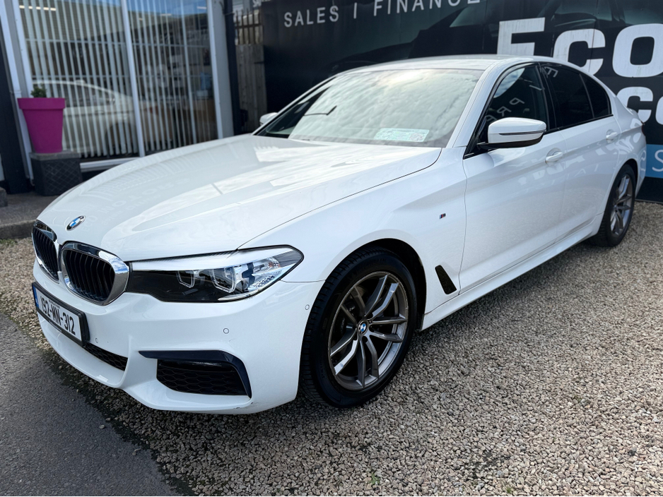 BMW 5 Series M SPORT - AUTOMATIC - SUPER LOW KMS - NOT A JAPANESE IMPORT — thumbnail 3