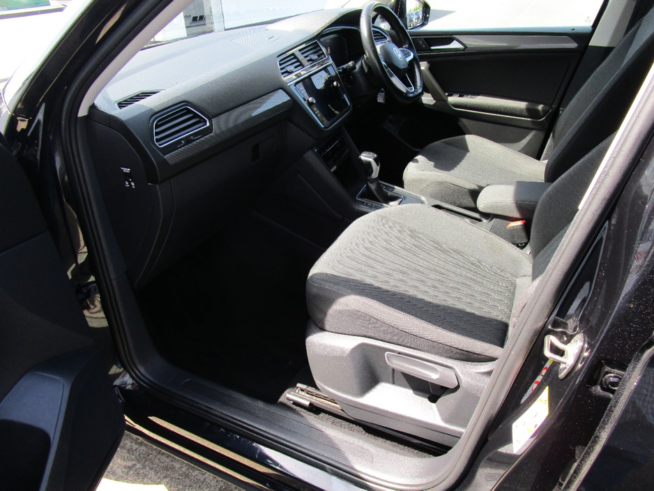 2023 Volkswagen Tiguan 2L Diesel For Sale Images