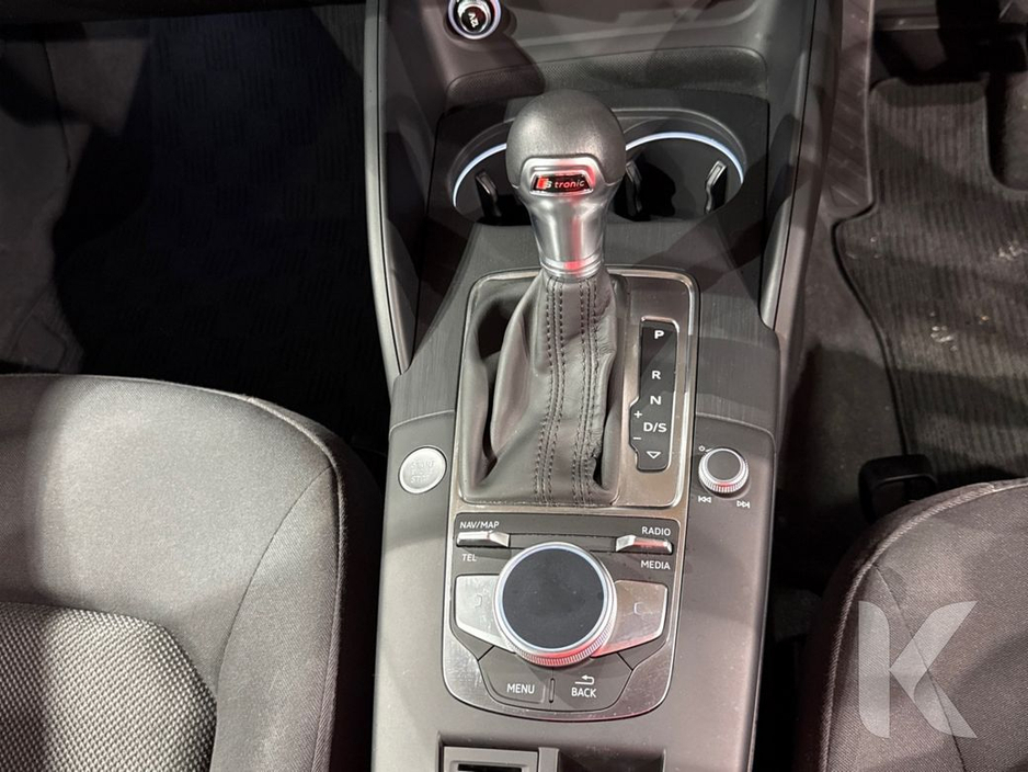 Audi A3 1.4L TFSI AUTOMATIC - REVERSE CAMERA - CRUISE CONTROL - MULTI FUNCTION STEERING WHEEL - HEATING / AC CONTROLS - ELECTRIC WINDOWS — thumbnail 20