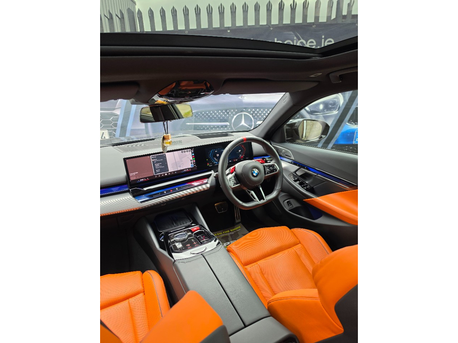 2025 BMW M5 4.5L Petrol Plug-in Hybrid For Sale Images