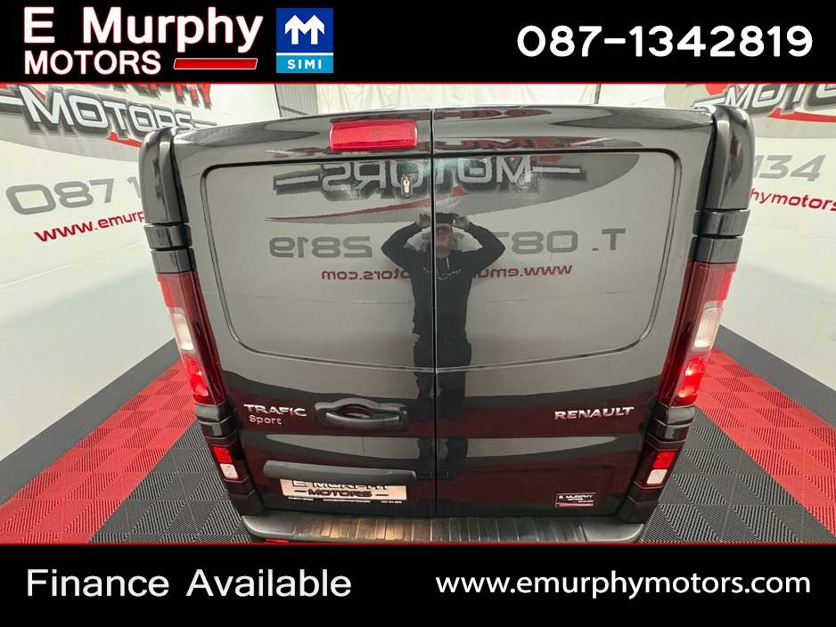2023 Renault Trafic 2L Diesel For Sale Images