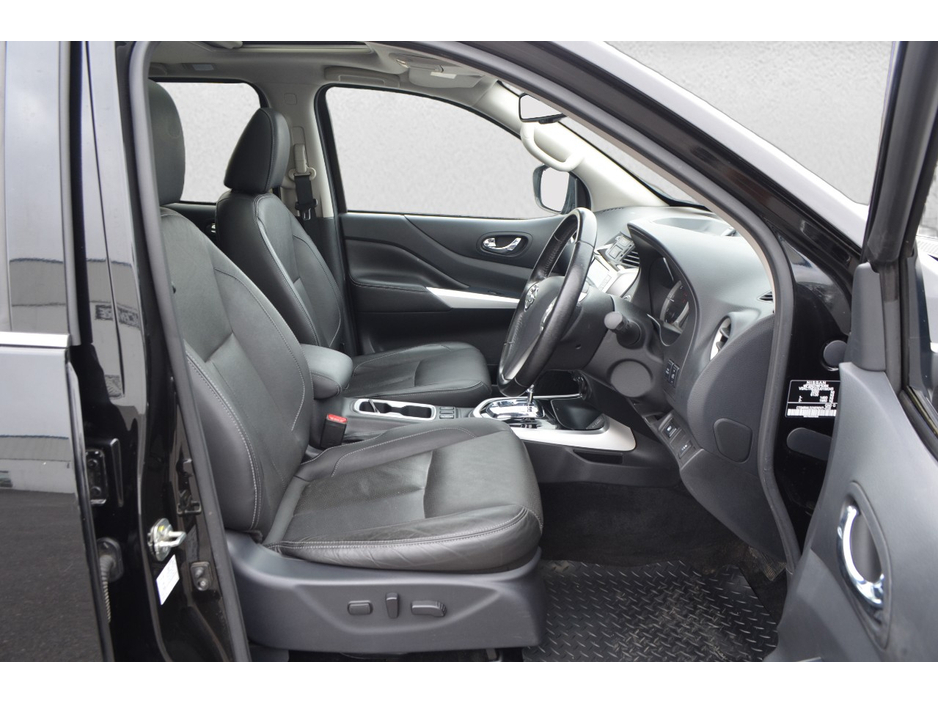 2021 Nissan Navara 2.3L Diesel For Sale Images