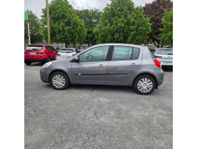 2011 Renault Clio 1.1L Petrol For Sale Images