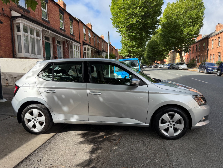 2015 Skoda Fabia 1L Petrol For Sale Images