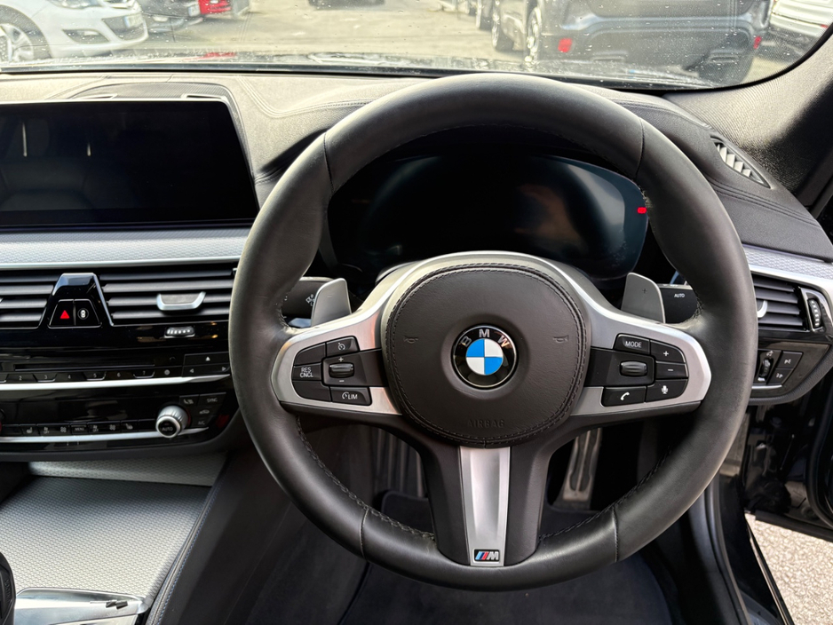 2019 BMW 5 Series 2L Petrol Plug-in Hybrid For Sale Images