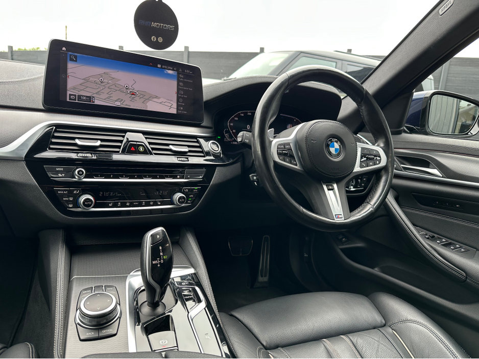2022 BMW 5 Series 2L Diesel Hybrid For Sale Images